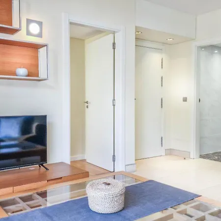 Forum Madeira Апартаменты *