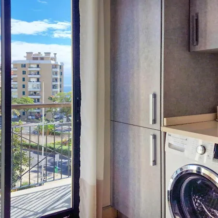 Forum Madeira * Фуншал