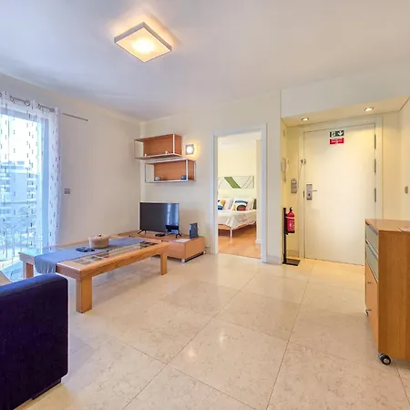 Forum Madeira Daire *